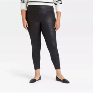 Ava & Viv Plus Size High Waisted Black Liquid Shine Leggings